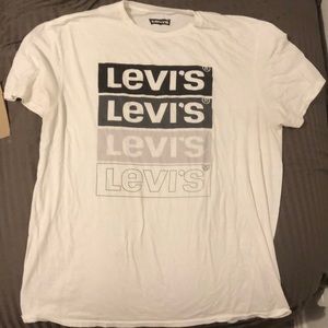 Levi’s shirt